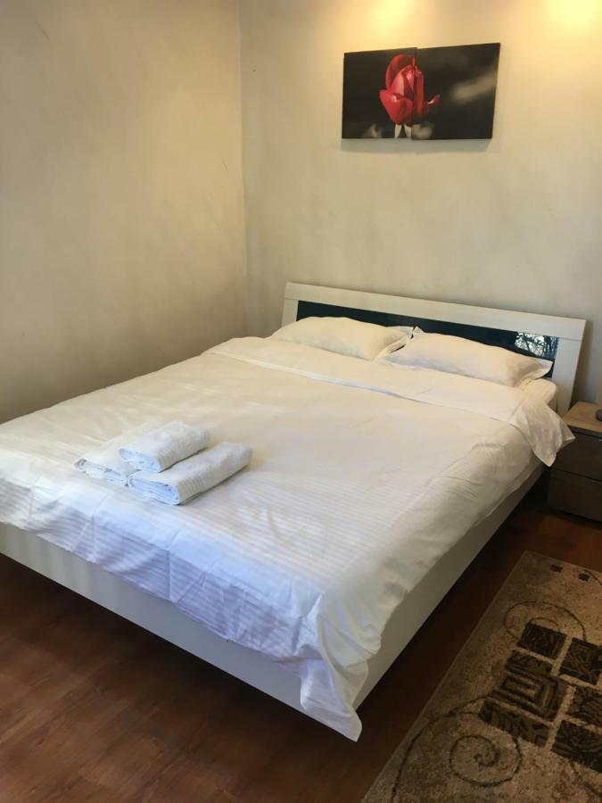 Large Apartment In Ultra-Central Location Brașov Exterior foto